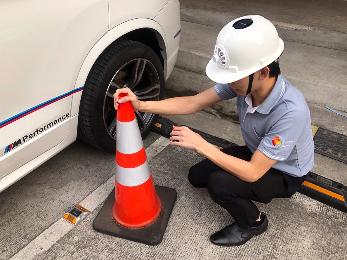 หมวกเซฟตี้ + พัดลมโซล่าเซลล์ (สีขาว)