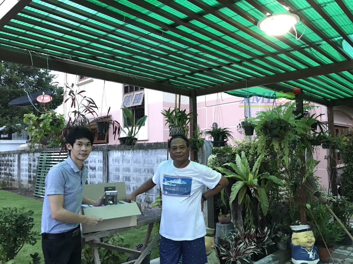 โคมไฟซาลาเปาโซล่าเซลล์ ติดเพดาน-ผนัง 30W Super Bright (แสงขาว)