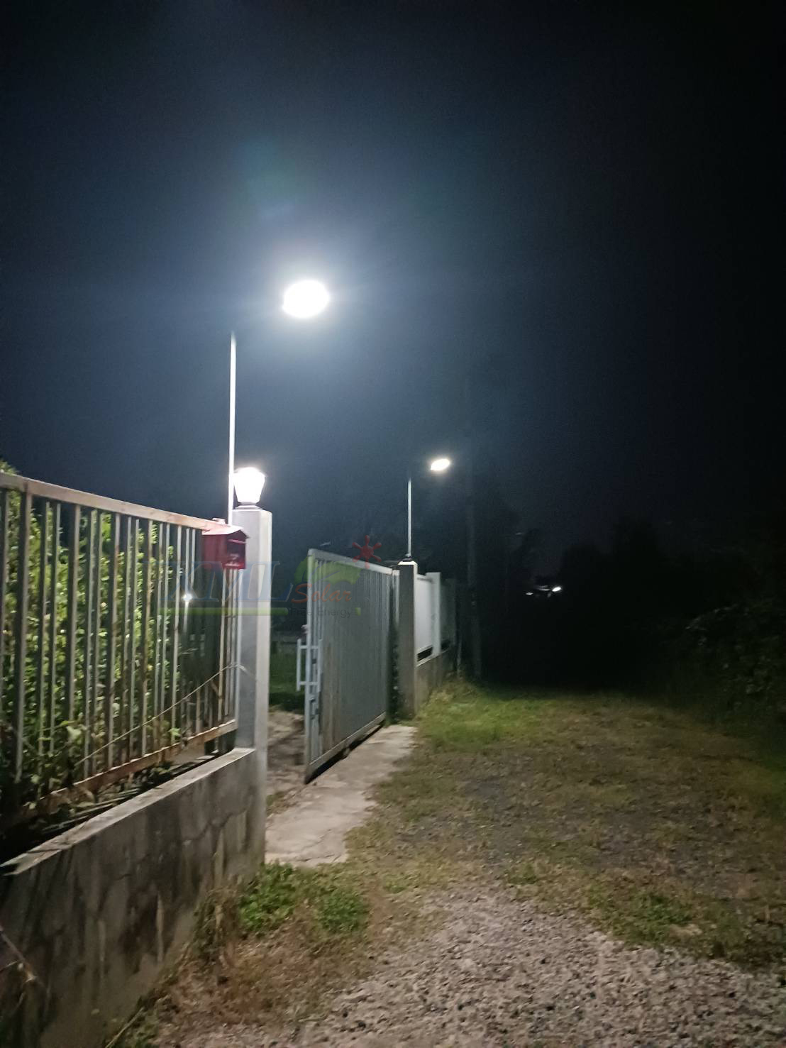 ไฟถนนโซล่าเซลล์ รุ่น MD-SLT27-30W (ขาเหล็ก)(ระบบสว่างค้าง) ของแท้ แบรนด์ MODI XMLSOLAR