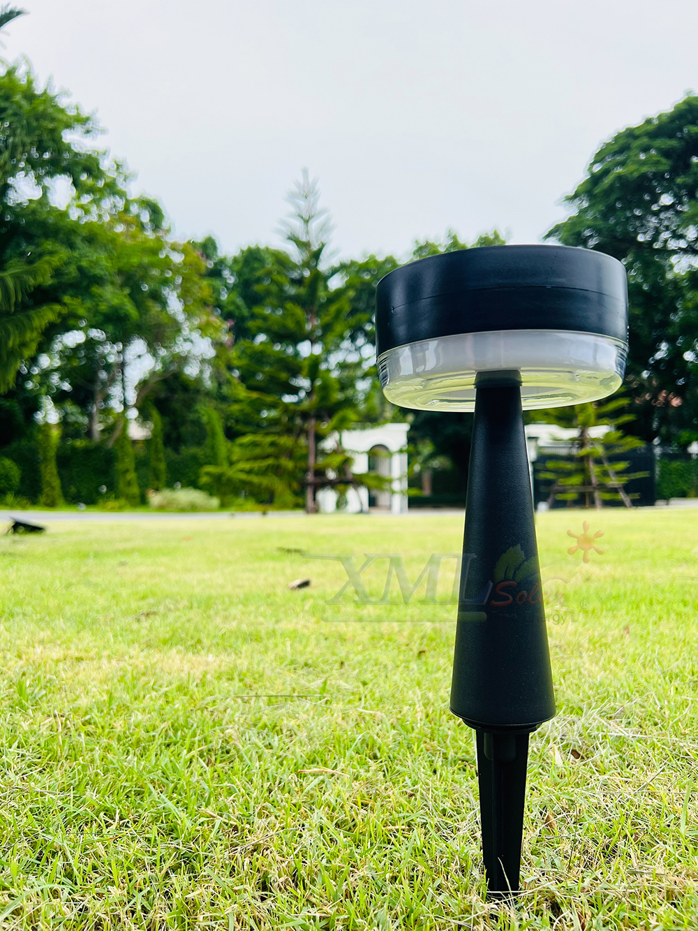 โคมไฟปักสนามโซล่าเซลล์ รุ่น MD-SSL04