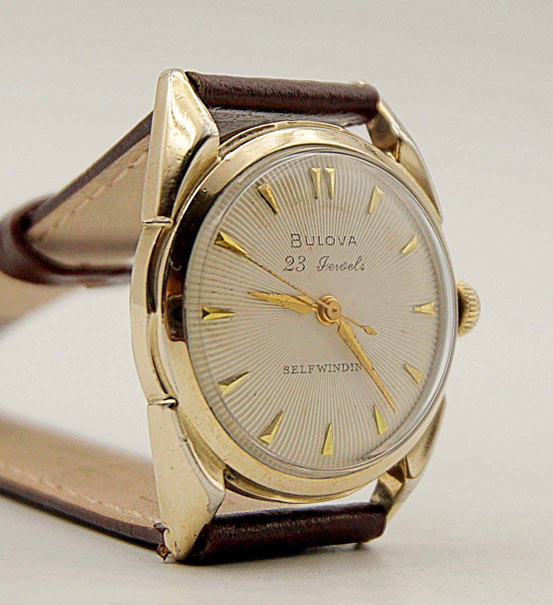 นาฬิกาเก่า BULOVA ออโตเมติก