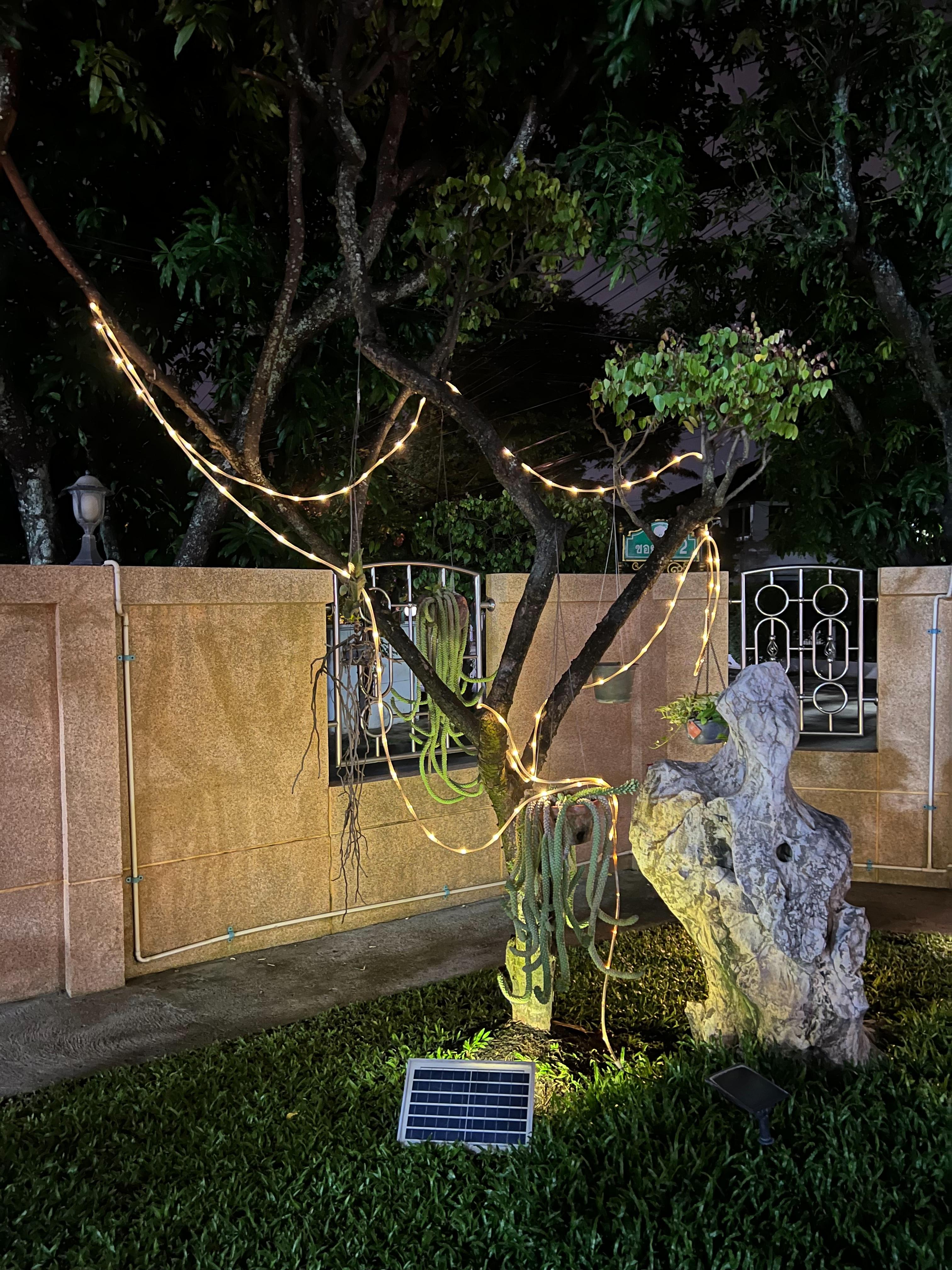 ไฟกระพริบโซล่าเซลล์ รุ่น หลอดยาง 10 เมตร (แสง : เหลืองวอมไวท์)