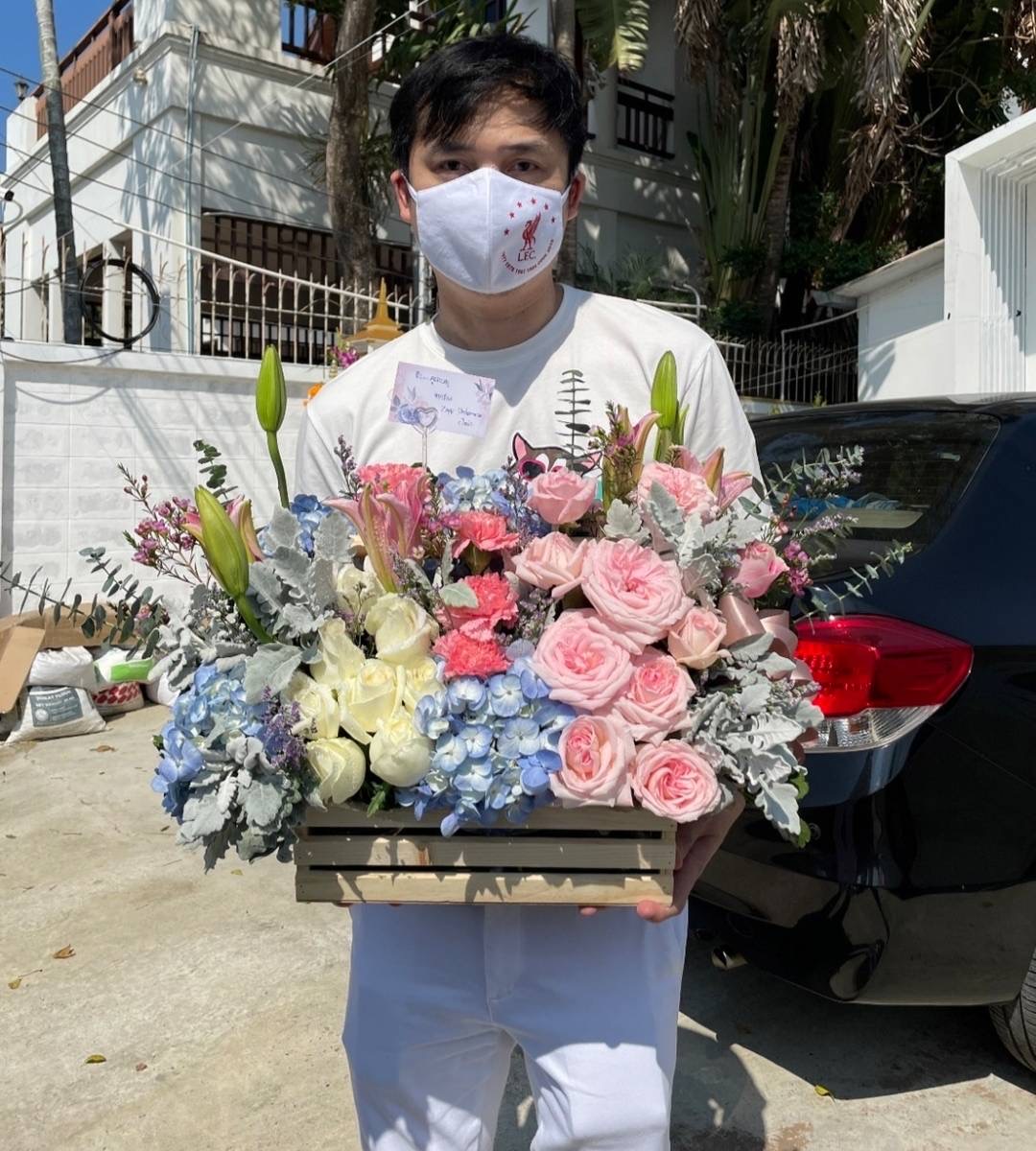กระเช้าดอกไม้