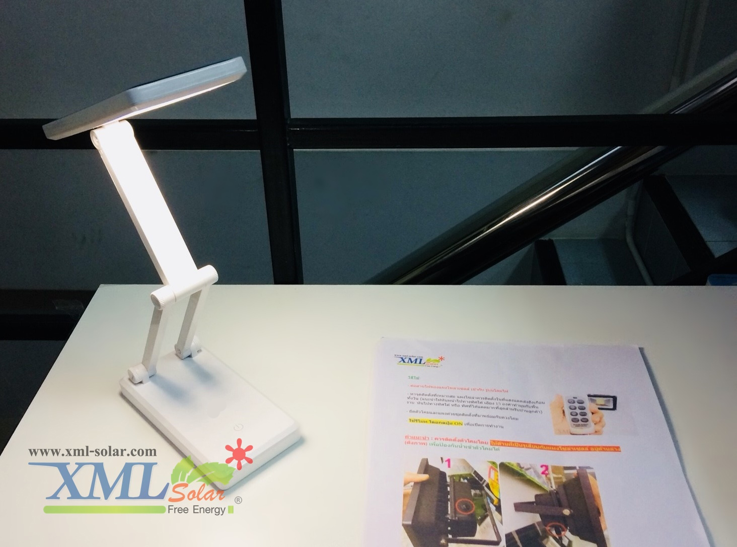 โคมไฟตั้งโต๊ะโซล่าเซลล์ 30 Super LED รุ่นใหม่ 2023 (แสง : คูลไวท์)