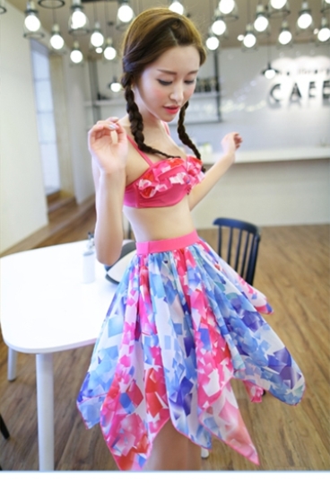 ชุดว่ายน้ำงาน vicki แบบ3ชิ้น มี2สี น้ำเงิน,ชมพู มีไซส์ M,XL ราคาส่ง3 ชิ้นคละแบบได้ทั้งร้าน ชุดละ 890 บาทค่ะ