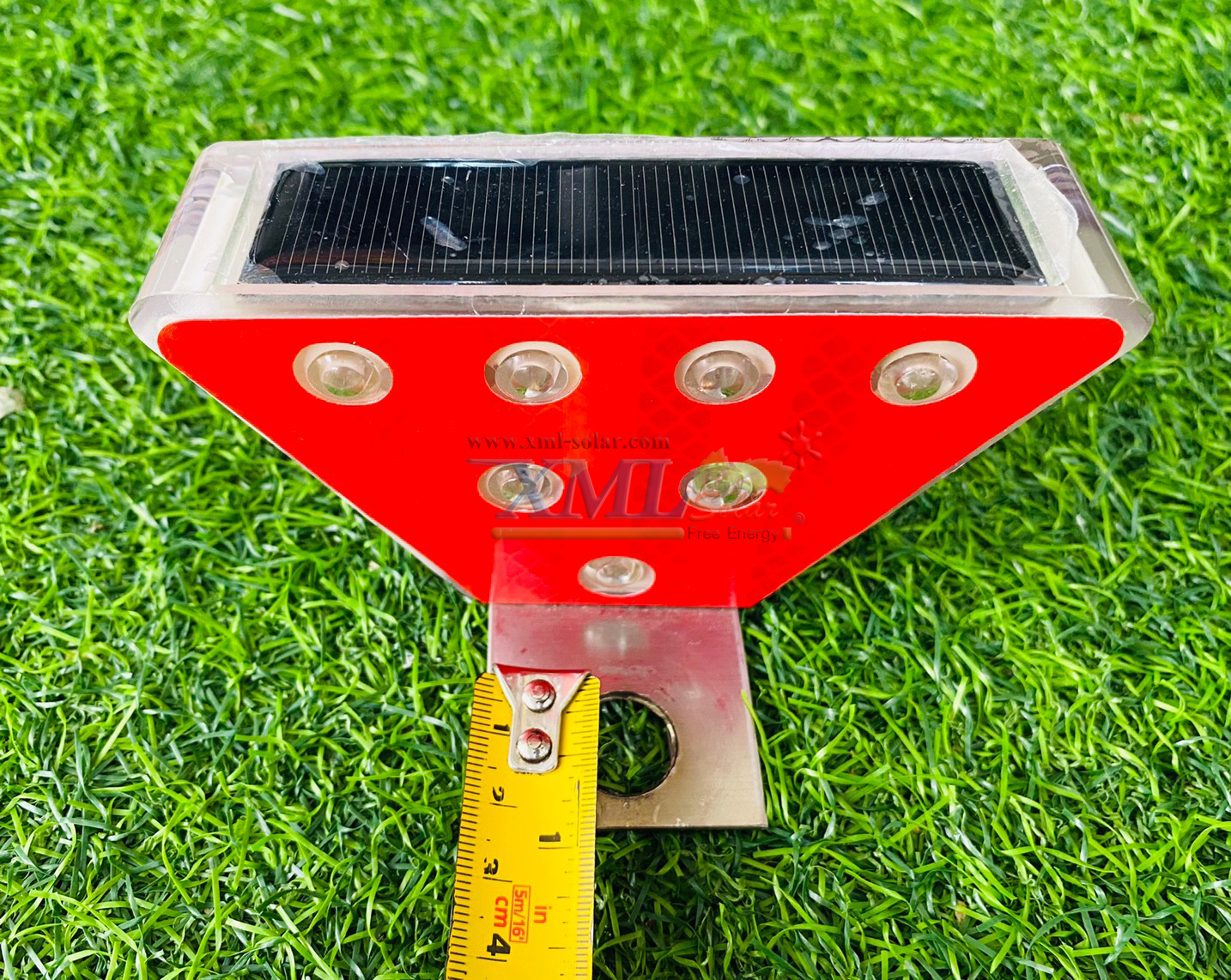 ไฟกระพริบเตือนทางเเยก ขอบทางโซล่าเซลล์ 7 LED สีแดง (แสง:เหลืองกระพริบ)