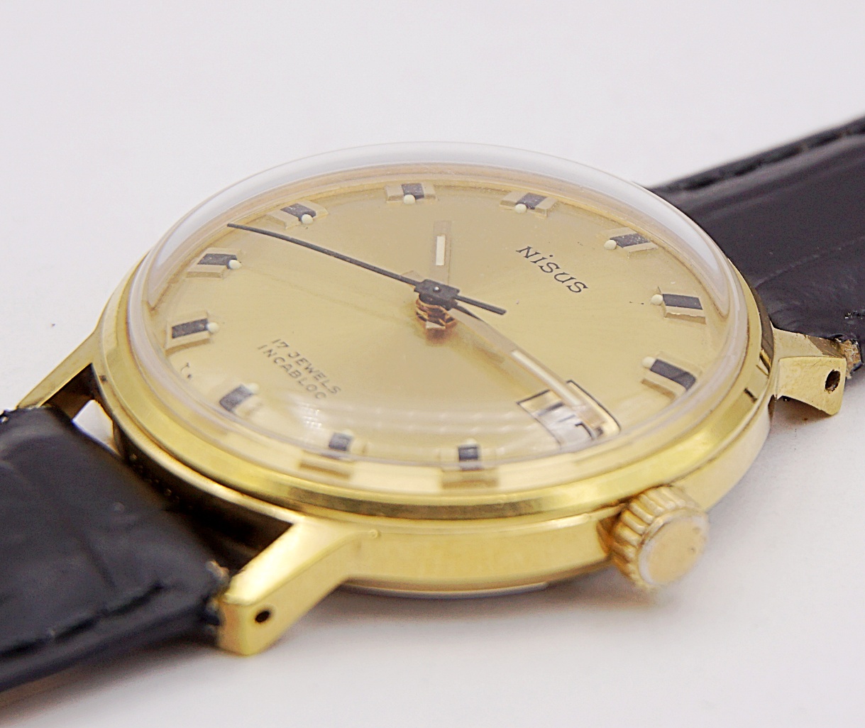 นาฬิกาเก่า NISUS ไขลาน