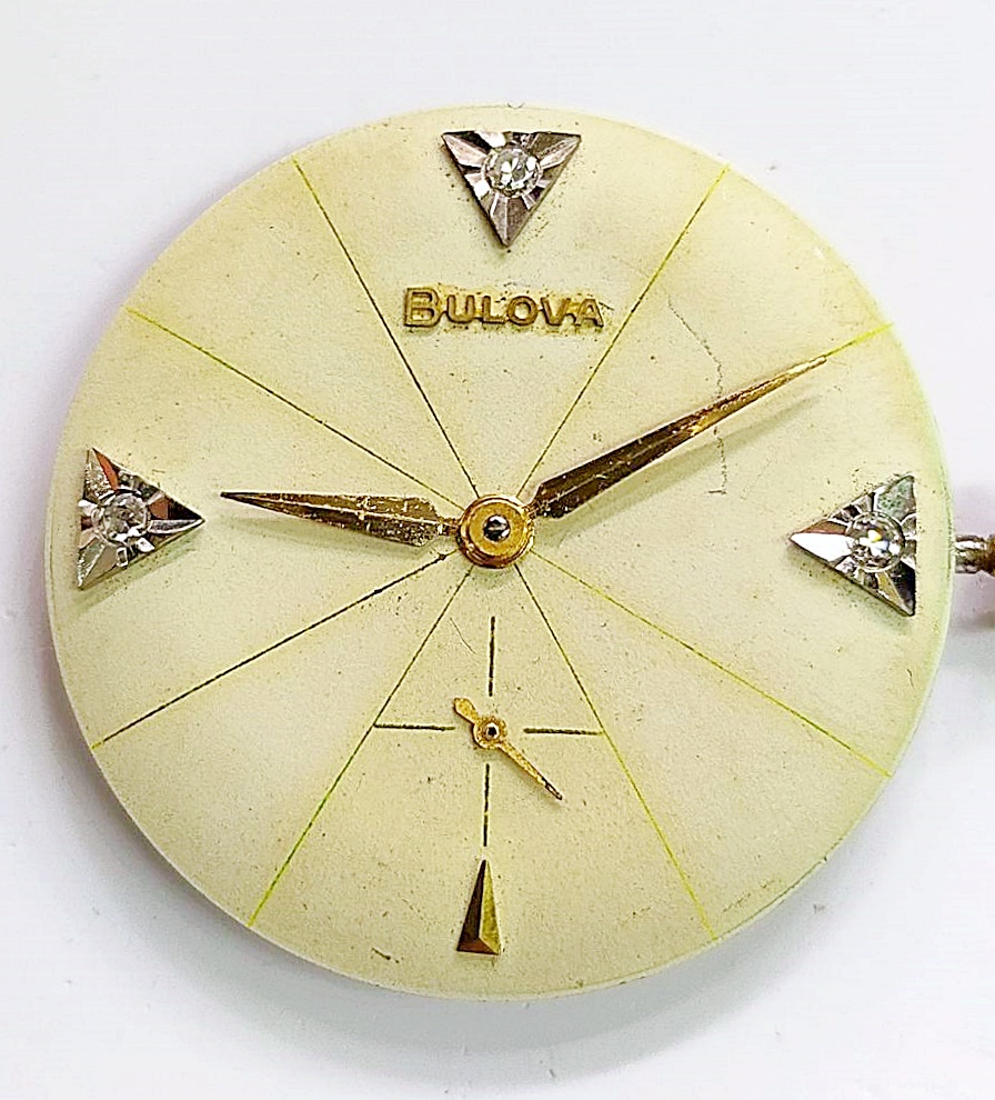 นาฬิกาเก่า BULOVA ไขลานสองเข็มครึ่ง