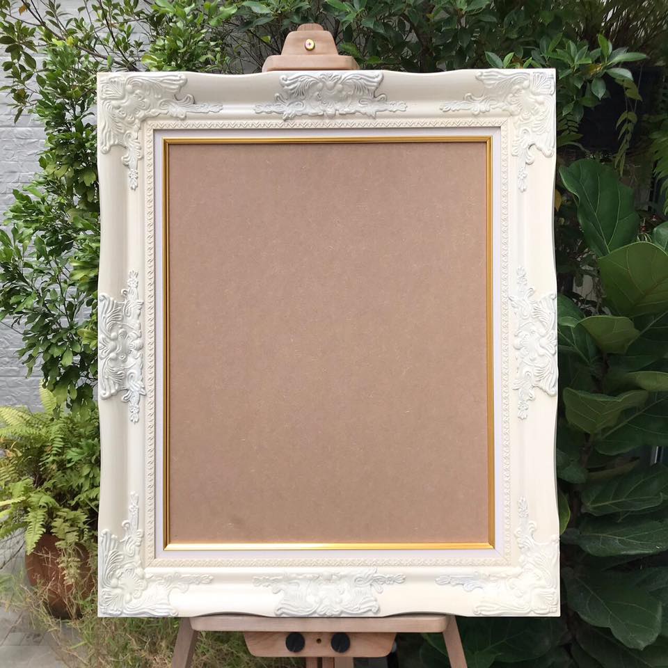 กรอบหลุยส์ไม้เทียม (PC) สีขาวล้วน ขนาด 16x20 นิ้ว