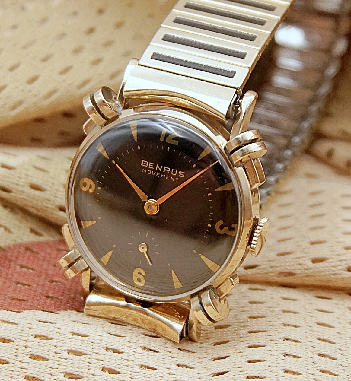 นาฬิกาเก่า BENRUS ไขลาน
