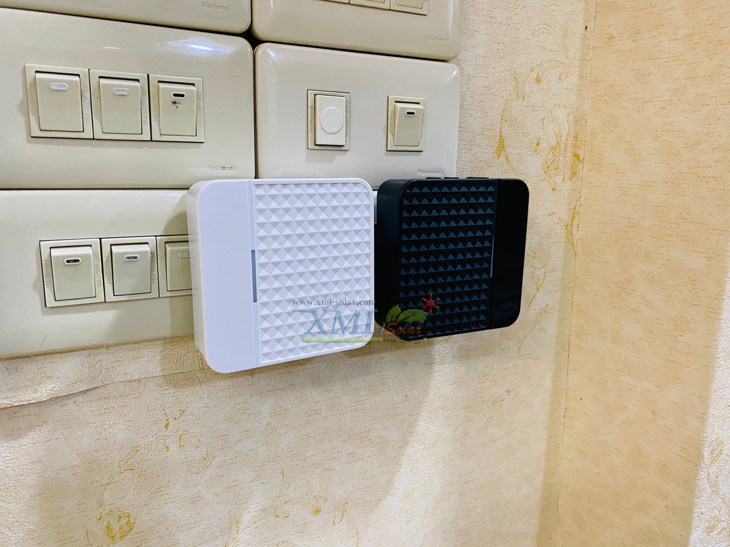 กริ่งโซล่าเซลล์ อเนกประสงค์ สีขาว (Solar Doorbell)