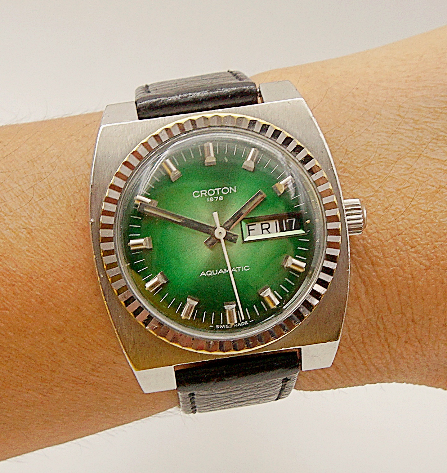 นาฬิกาเก่า CROTON ออโตเมติก