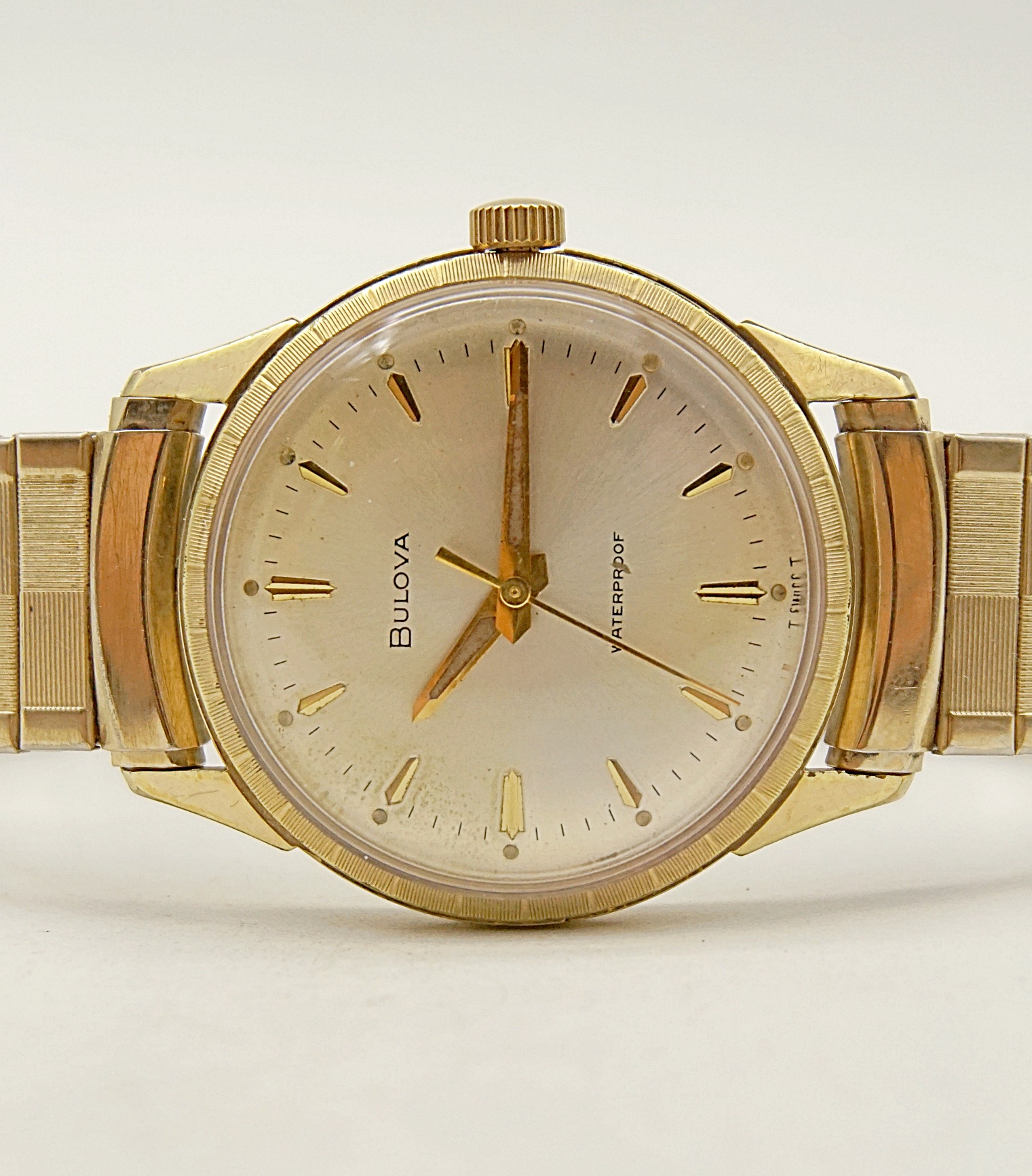 นาฬิกาเก่า BULOVA ไขลาน