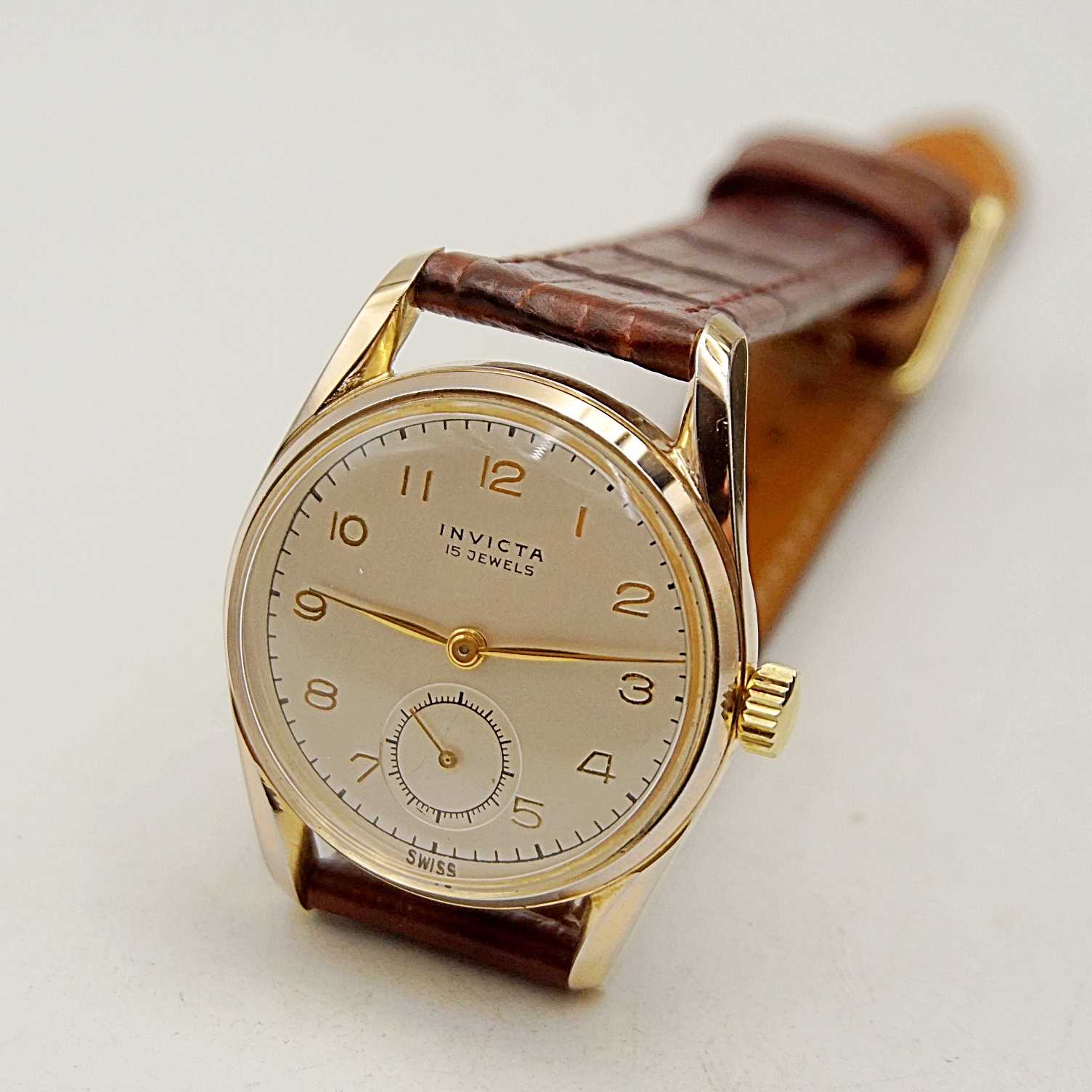 นาฬิกาเก่า INVICTA ไขลานสองเข็มครึ่ง