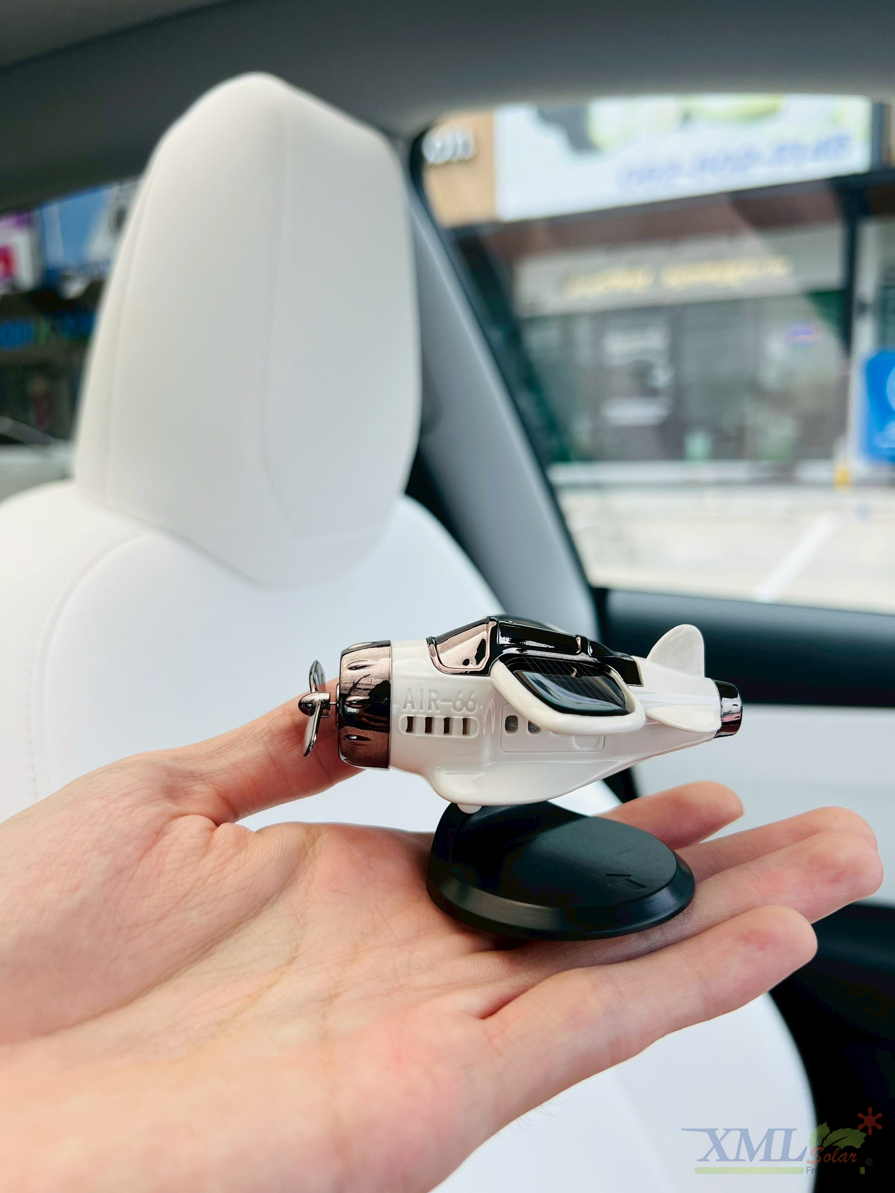 เครื่องบิน ดุ๊กดิ๊กโซล่าเซลล์ รุ่น AIR-66