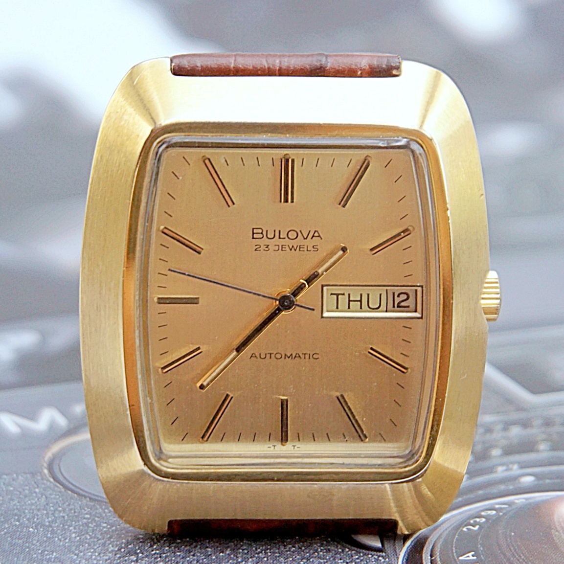 นาฬิกาเก่า BULOVA ออโตเมติก