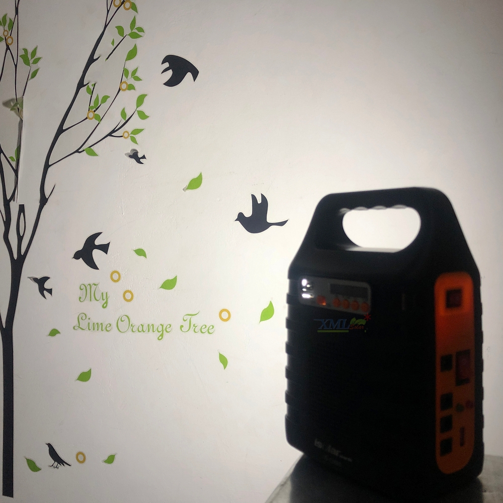 ชุดไฟอเนกประสงค์โซล่าเซลล์ (เหลือง-ส้ม) พร้อมลำโพง มี FM & MP3 ขนาดพกพา 8,000 mAh