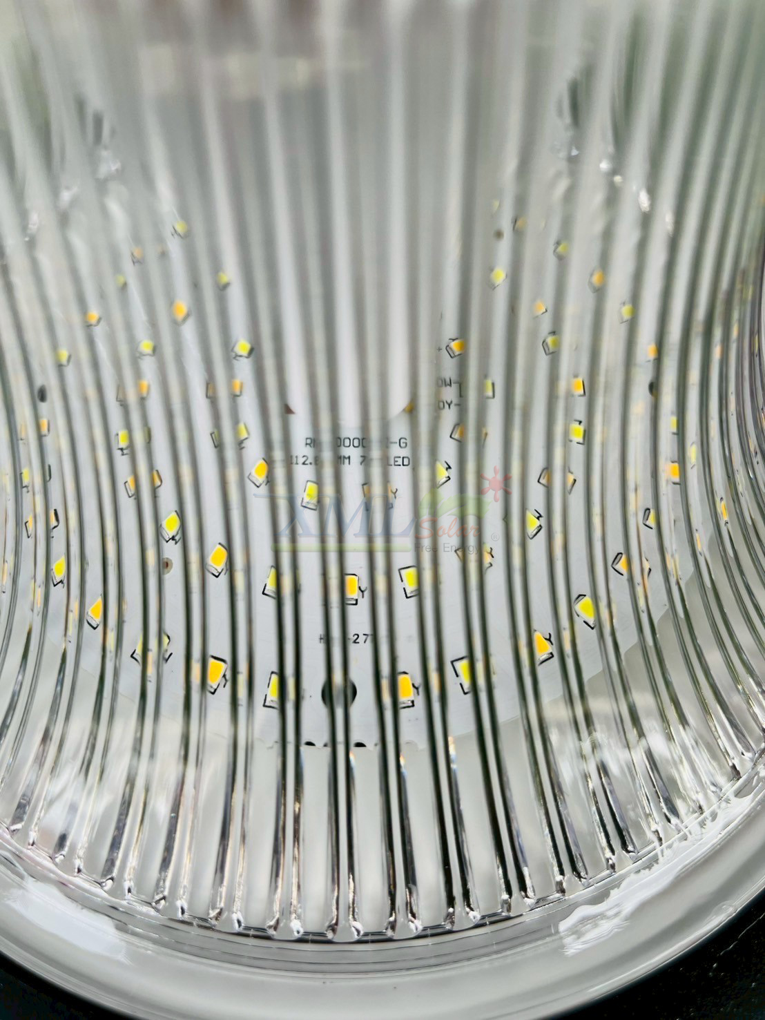 โคมไฟตั้งพื้นโซล่าเซลล์ รุ่น TC-3630 (เปิดได้ 2 แสง)