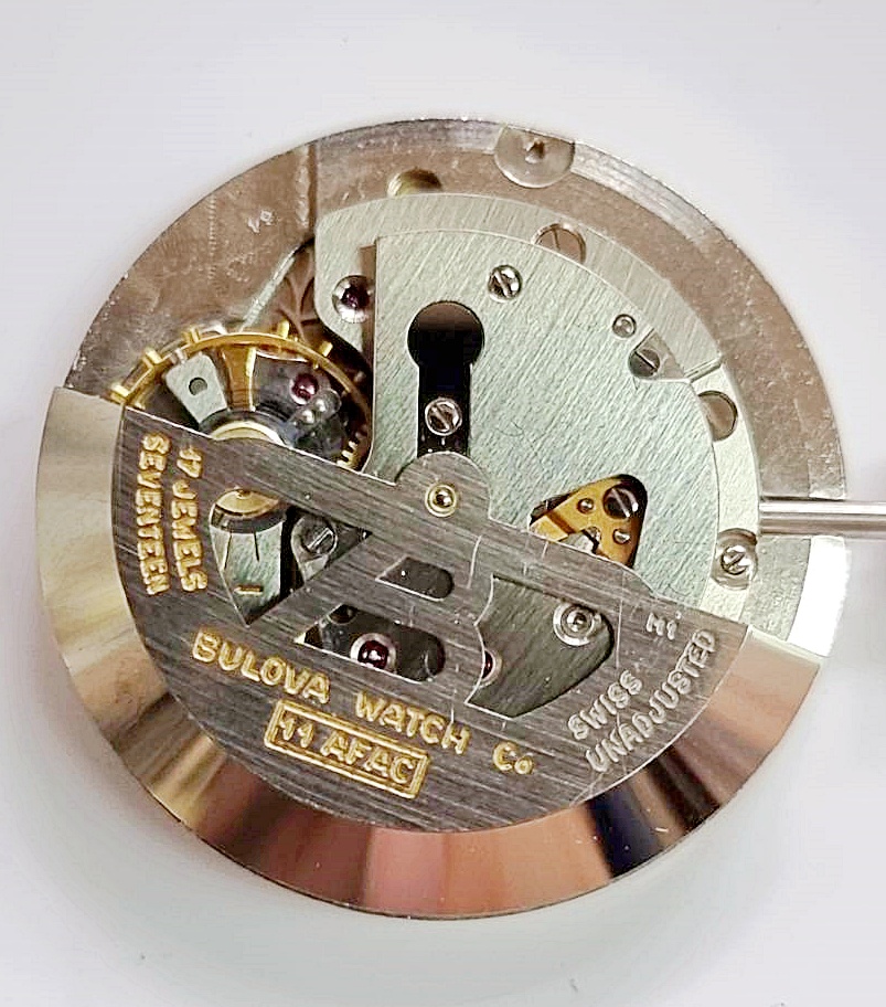 นาฬิกาเก่า BULOVA ออโตเมติก พร้อมกล่อง