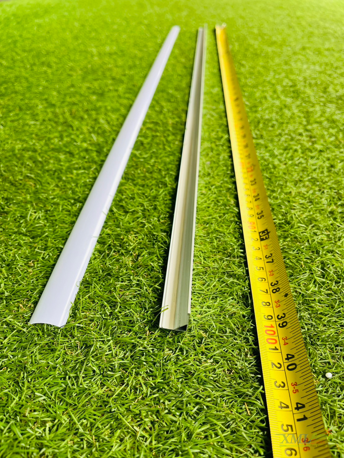 รางไฟเส้น แบบเข้ามุม ขนาด 1 เมตร