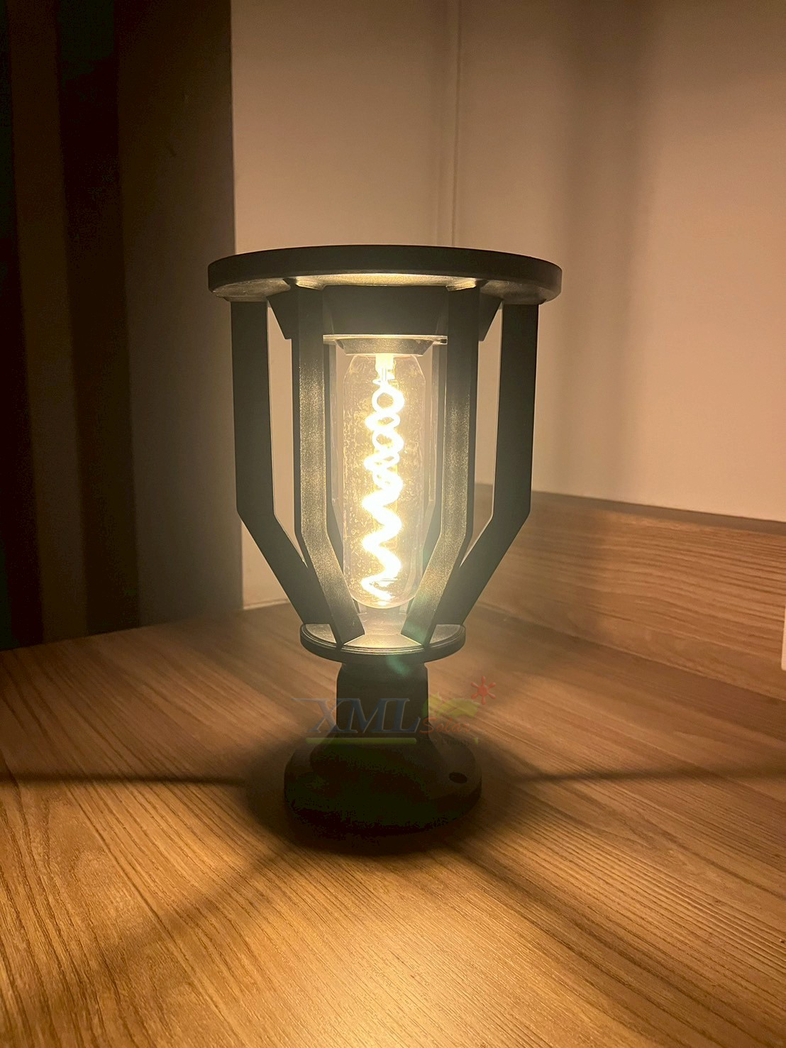 โคมไฟหัวเสาโซล่าเซลล์ LSXML-213A รุ่นฮอตดอก (แสง : เหลืองวอมไวท์)