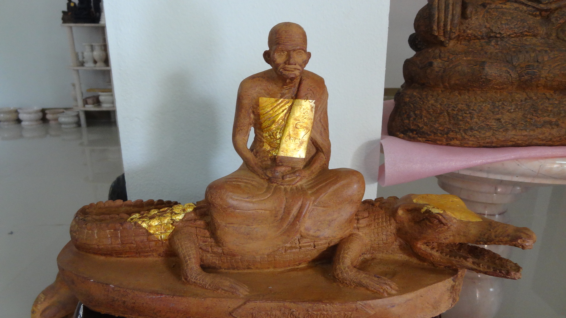 หลวงพ่อเงิน ขนาดสูง 6 นิ้ว หน้าตักกว้าง 12 นิ้ว