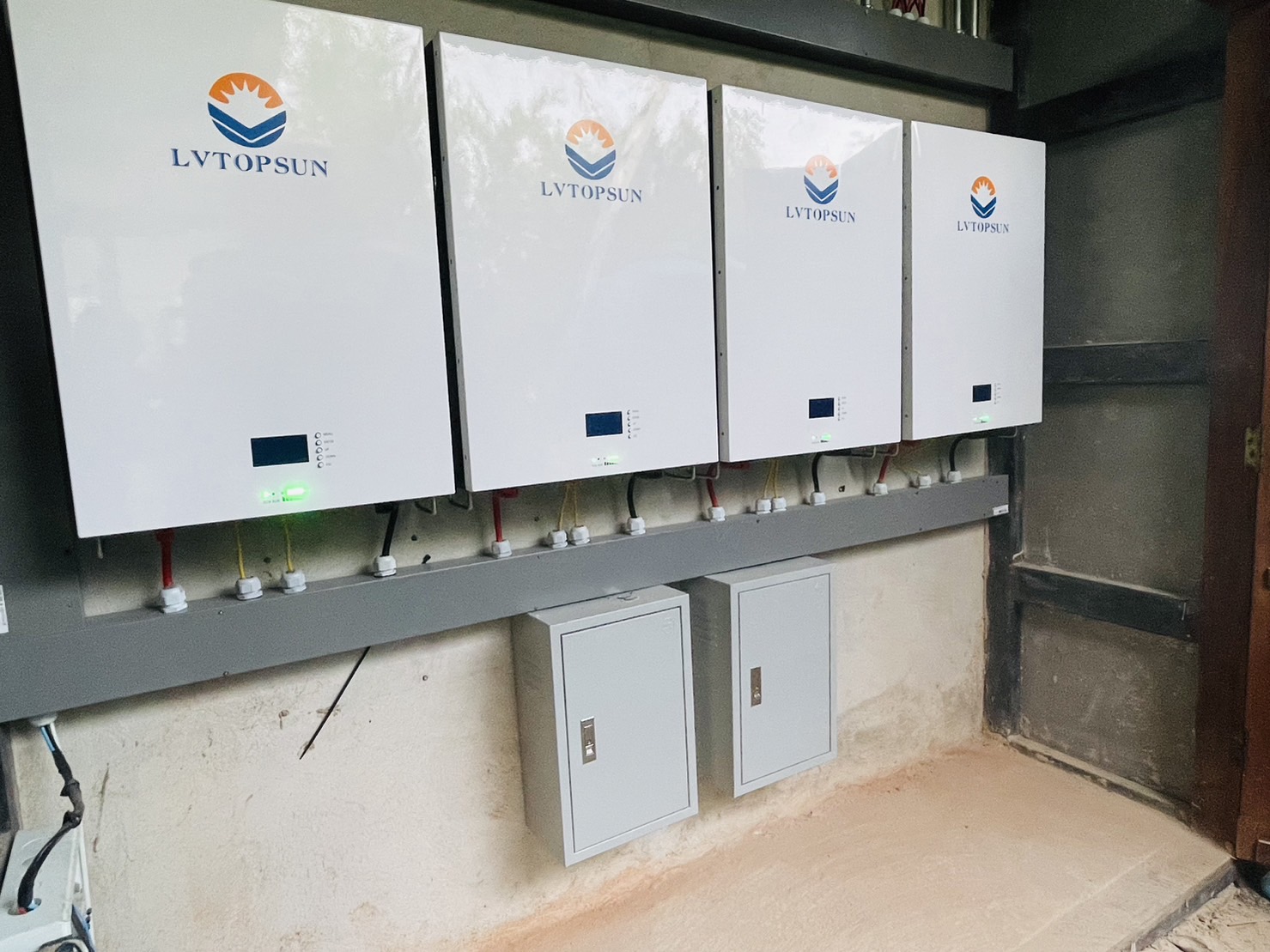 ระบบโซล่าเซลล์ติดหลังคา Solar Rooftop On/Off Grid Hybrid 5 kW + Battery LiFePO4 9.6 kwh (พร้อมติดตั้ง)