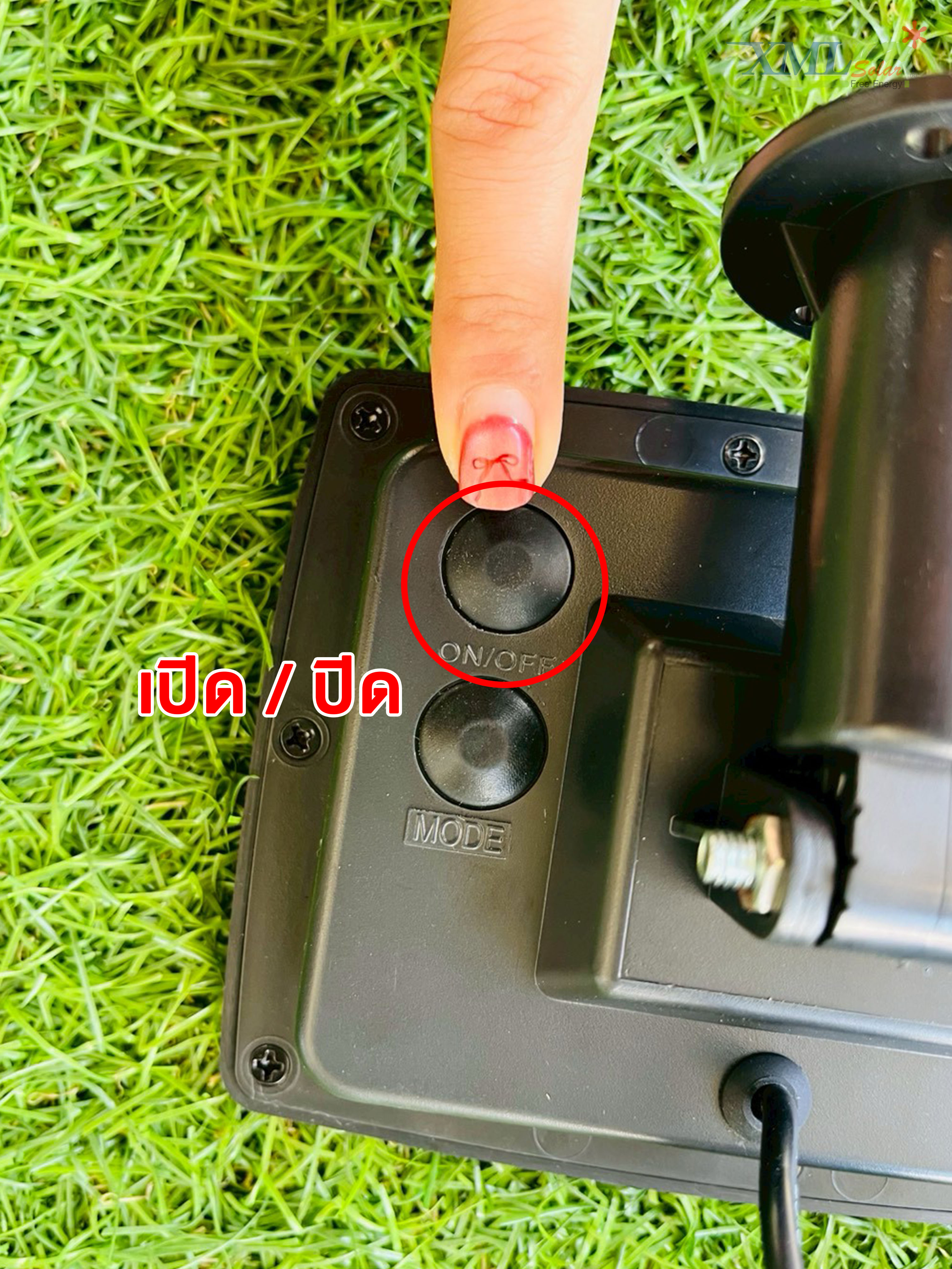 ไฟโซล่าเซลล์ส่องใต้น้ำ 18 LED รุ่น 3 หัว