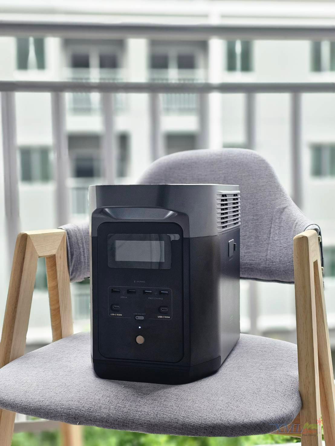 ชุดไฟอเนกประสงค์โซล่าเซลล์ รุ่น DELTA 2 MAX + แผงโซล่าเซลล์แบบโค้งงอได้ 120W