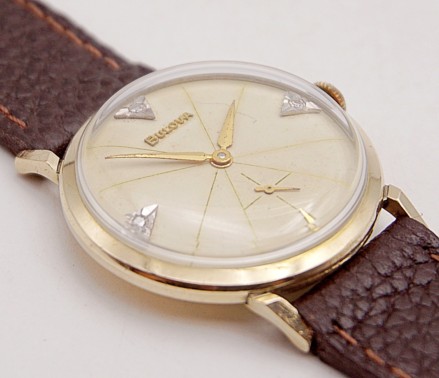 นาฬิกาเก่า BULOVA ไขลานสองเข็มครึ่ง