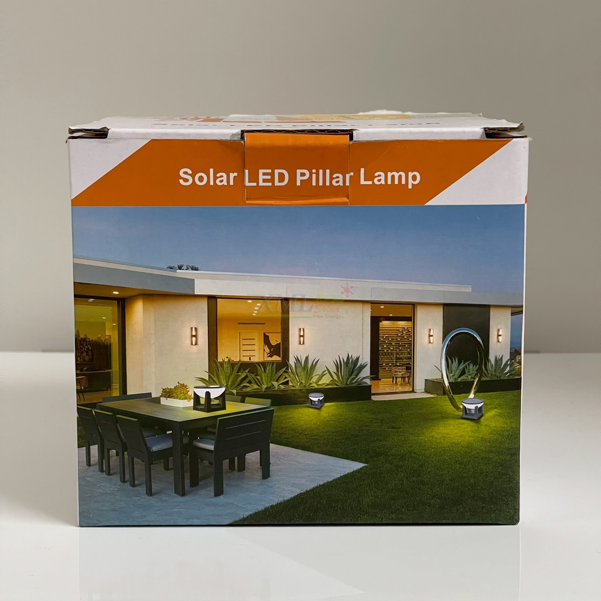 โคมไฟหัวเสาโซล่าเซลล์ Solar LED Pillar รุ่น LSXML-208 (เปิดได้ 3 แสง)
