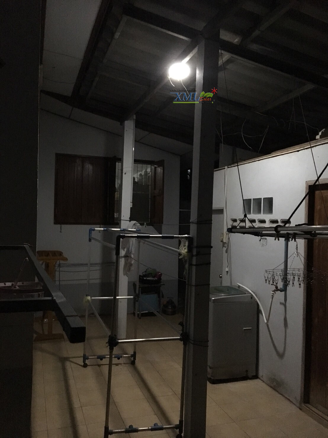 โคมไฟซาลาเปาโซล่าเซลล์ ติดเพดาน-ผนัง 30W Super Bright (แสงขาว)