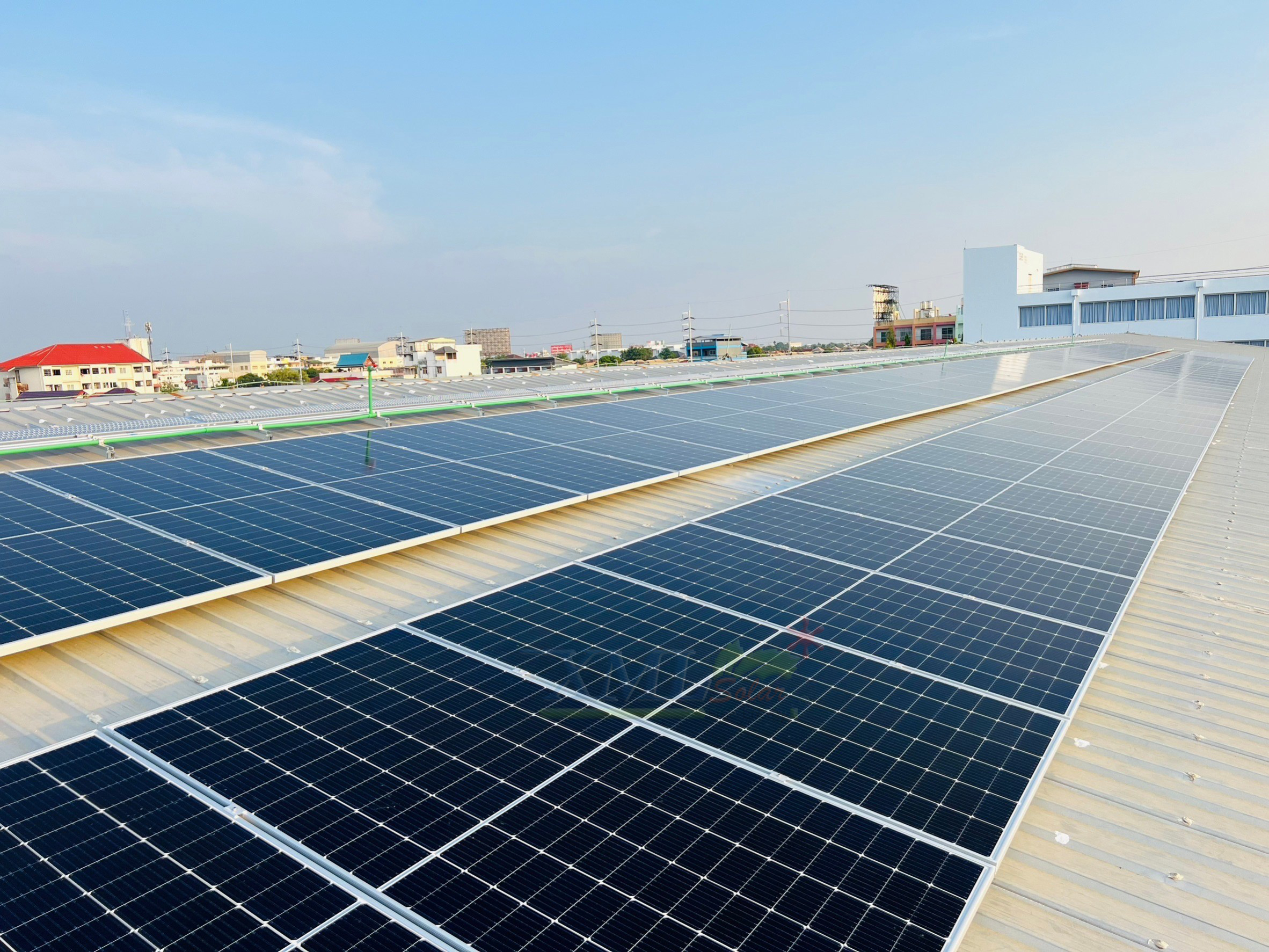 ระบบโซล่าเซลล์ติดหลังคา (Solar Rooftop) ขนาด 5 KW (ON-GRID) Three Phase พร้อมติดตั้ง