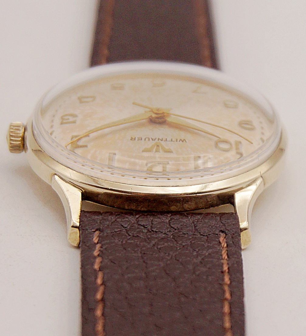 นาฬิกาเก่า WITTNAUER BY LONGINES ไขลาน