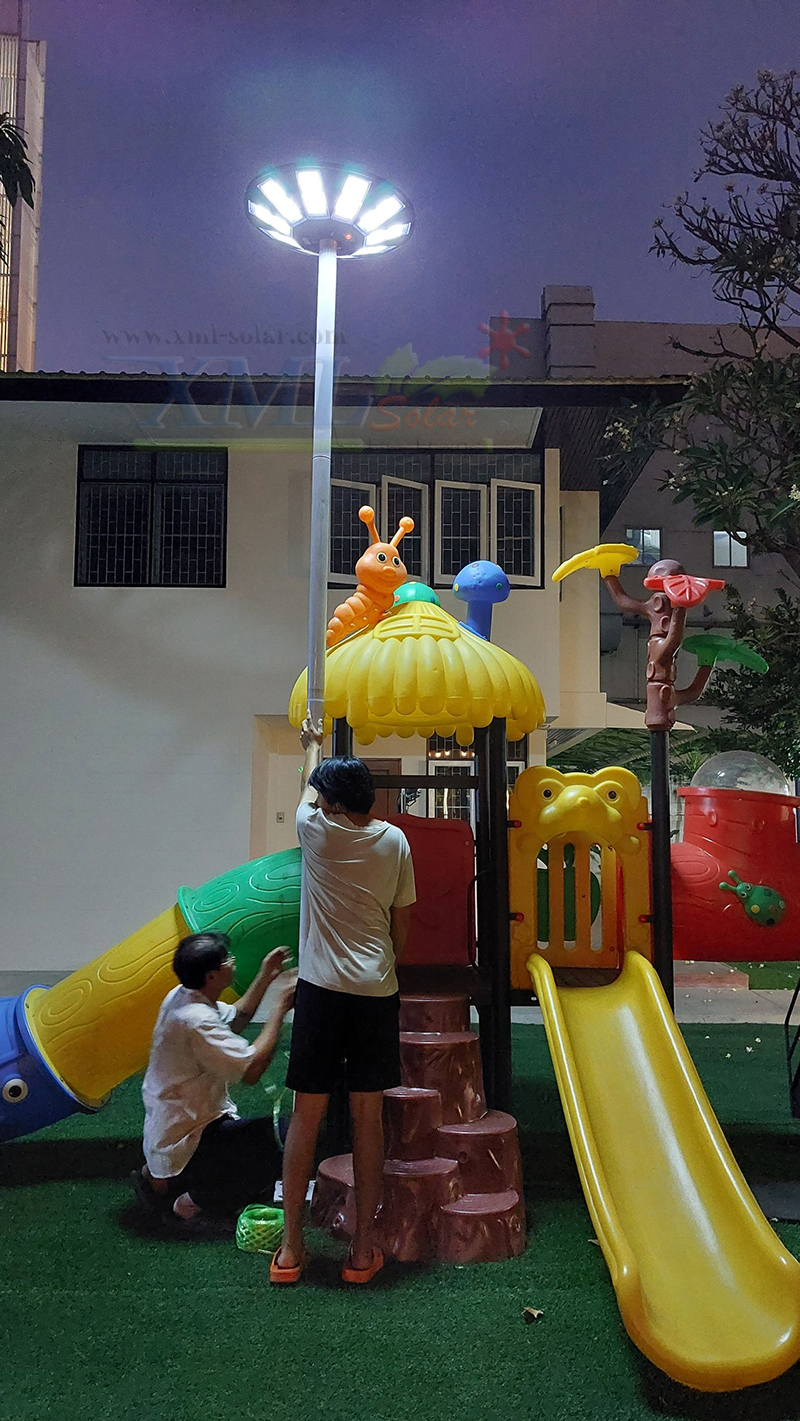 โคมไฟโซล่าเซลล์ UFO ทรงกลม (ขนาดใหญ่สุด 75 ซม.) (เปิดได้ 3 แสง) รุ่น MD-SLT38-500W