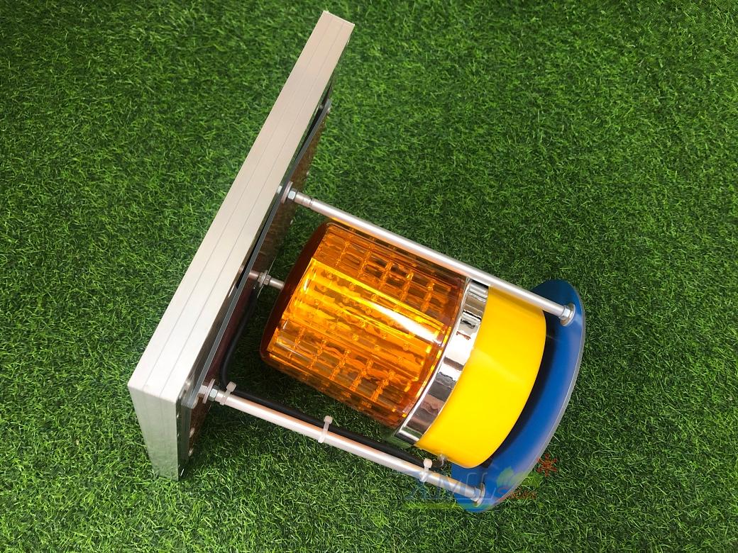 ไฟไซเรนพลังงานแสงอาทิตย์ (แสง : สีเหลือง) 10 watt