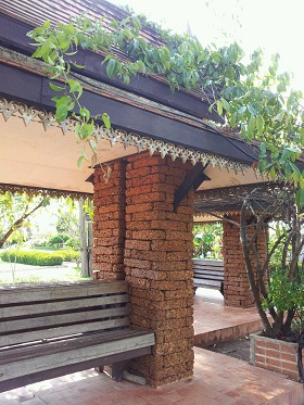 หินศิลาแลง ขนาด20x40เซนติเมตร