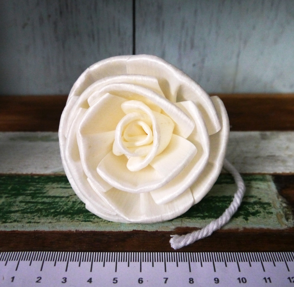 ดอกไม้ดูดน้ำหอมติดเชือกคละแบบ 5-9cm Dia. รวม 10 ดอก #2