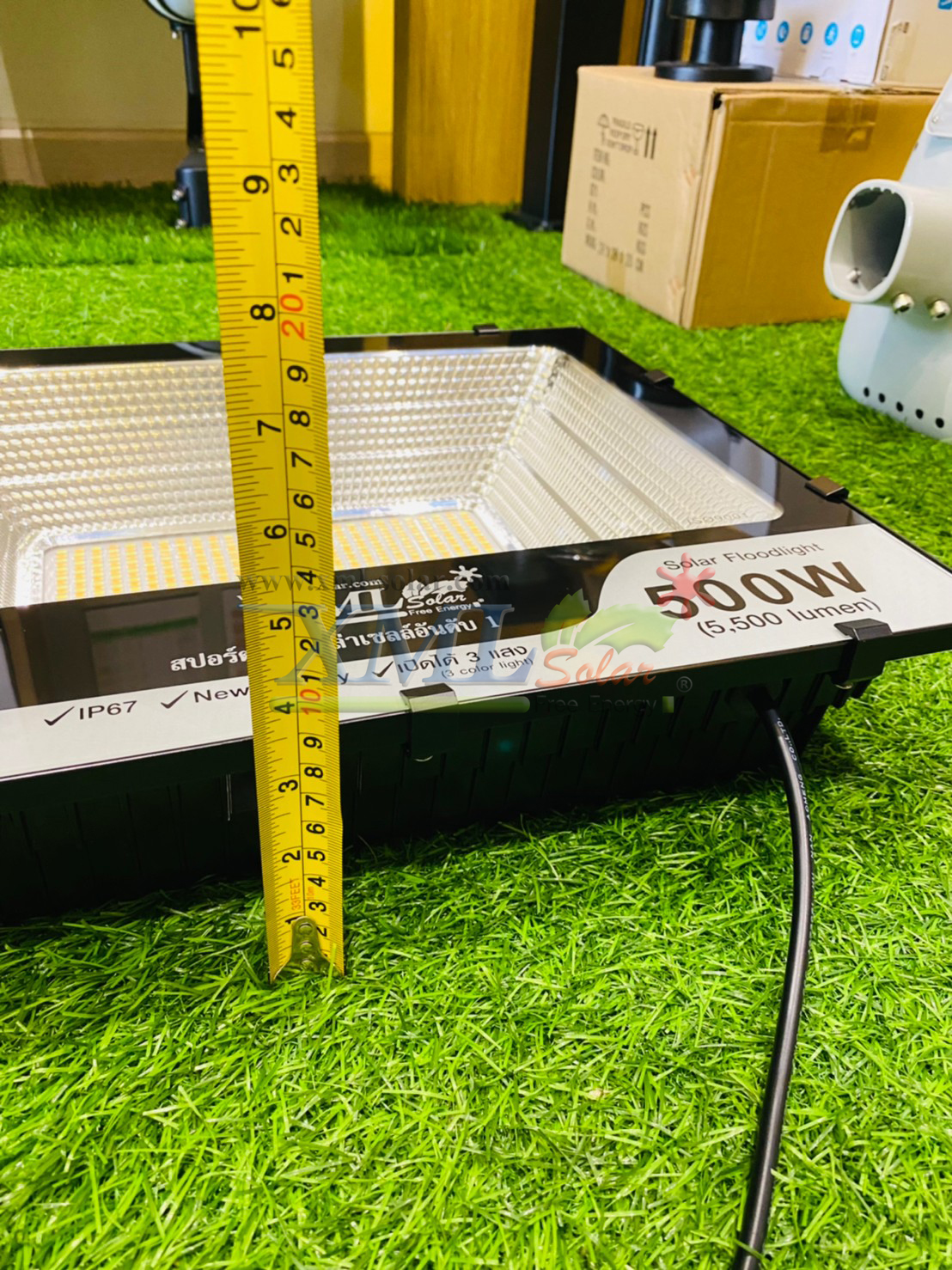 ไฟสปอตไลท์โซล่าเซลล์ 500 Watt กล่องสีน้ำตาล (เปิดได้ 3 แสง)