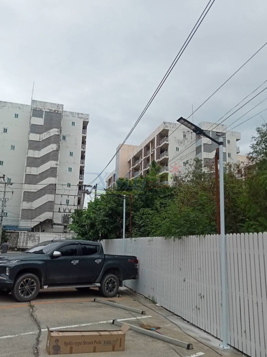 เสาไฟสนาม เหล็กพ่นสีขาว สูง 4 เมตร (ปลาย 3 นิ้ว)