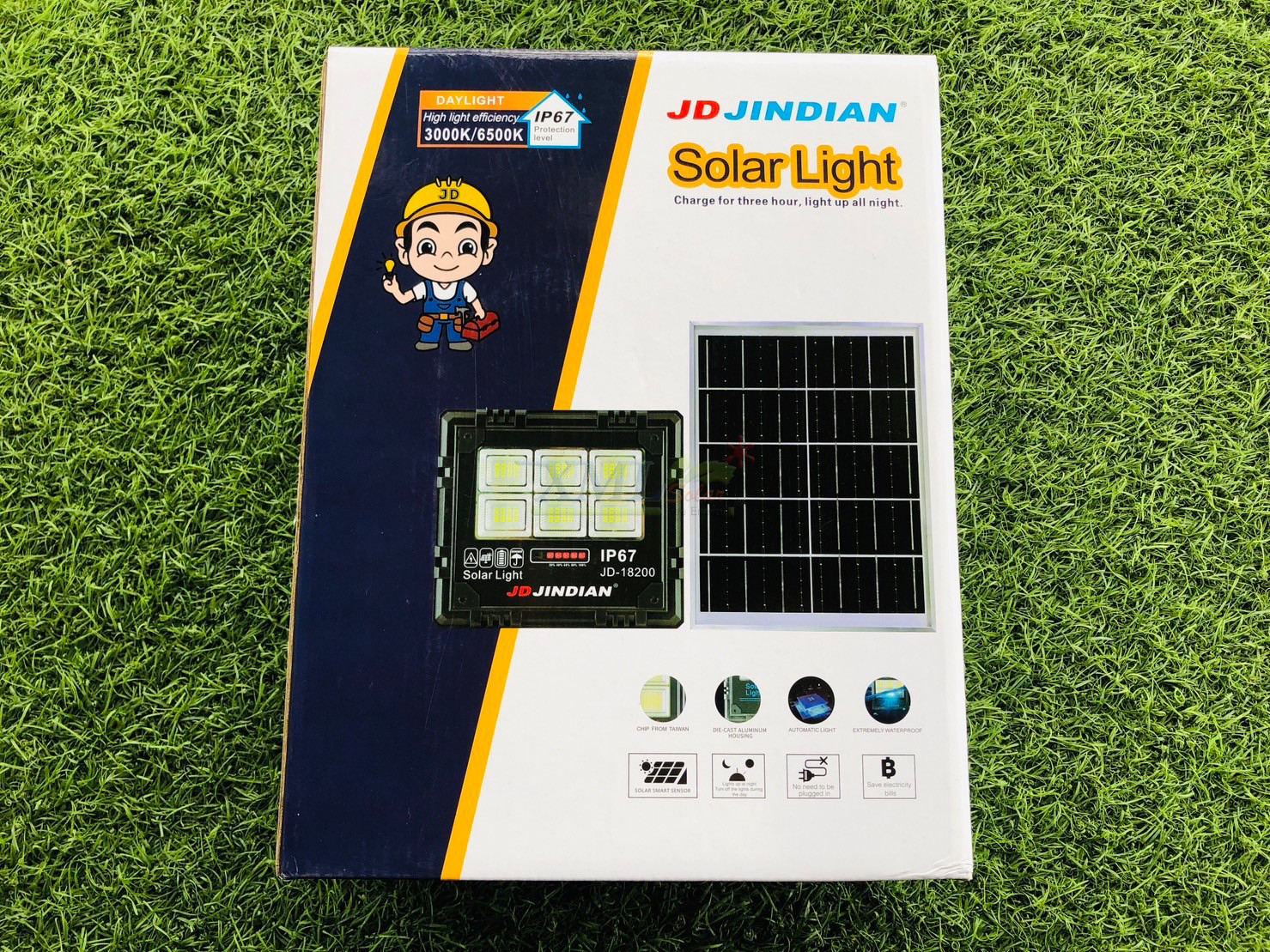 สปอร์ตไลท์โซล่าเซลล์ 200 W. รุ่น JD-18200 (แสง : เหลืองวอมไวท์)