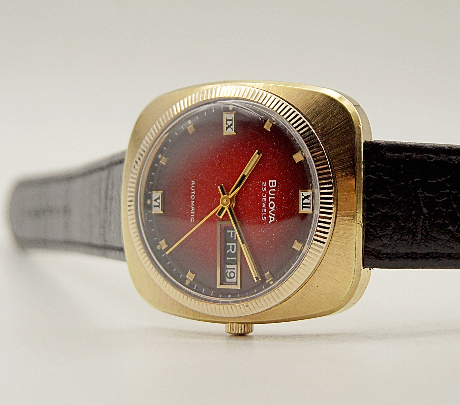 นาฬิกาเก่า BULOVA ออโตเมติก