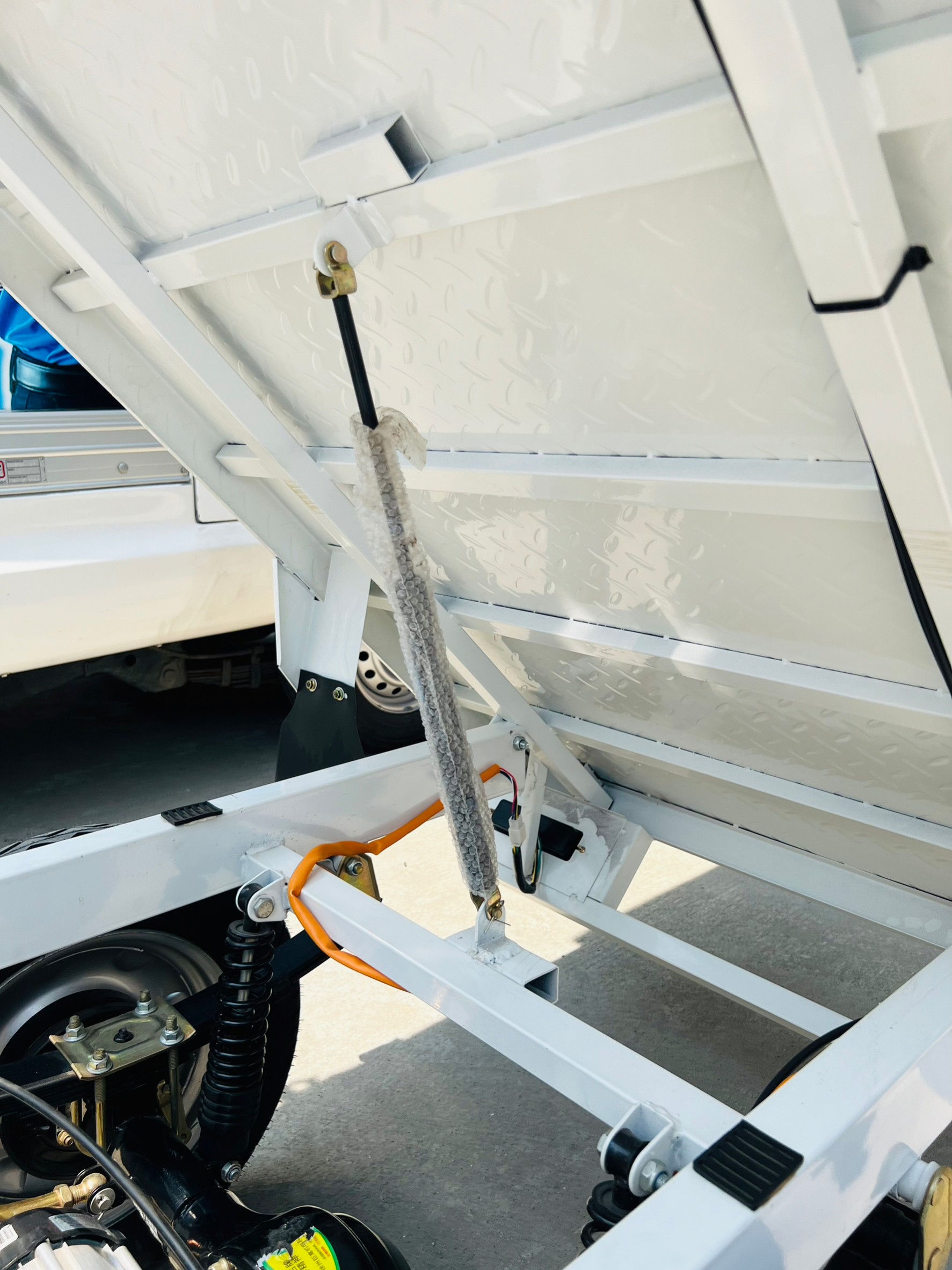 รถกระบะ 3 ล้อ โซล่าเซลล์