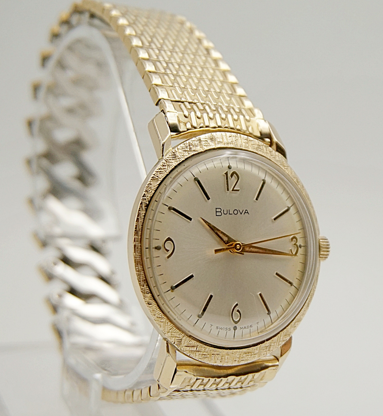 นาฬิกาเก่า BULOVA ไขลาน