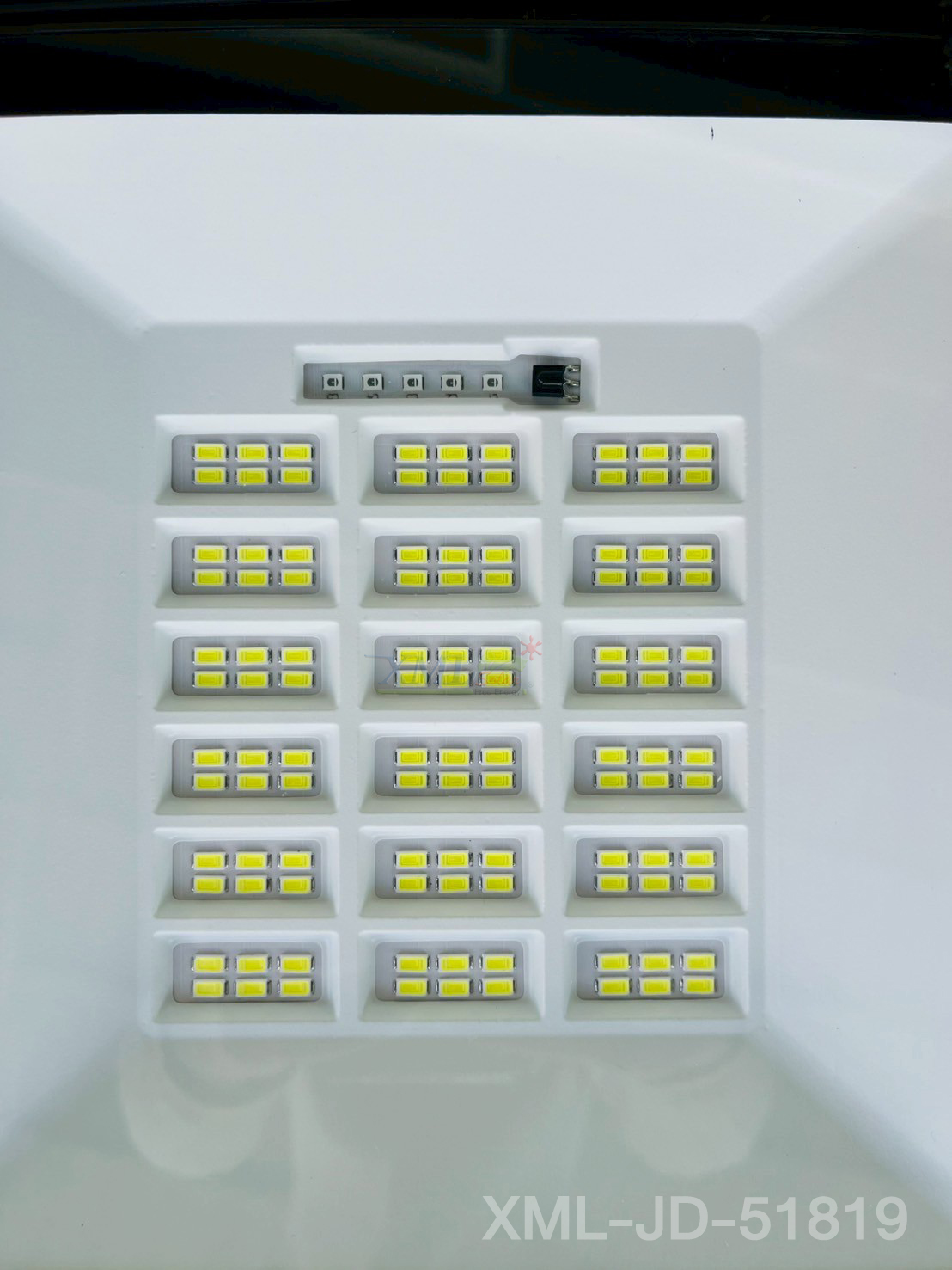 โคมไฟผนังโซล่าเซลล์ 192 LED / 324 LED รุ่น JD JINDIAN (แสง : ขาว)