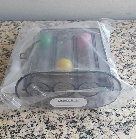 เครื่องบริหารปอด triballs triflow spirometer