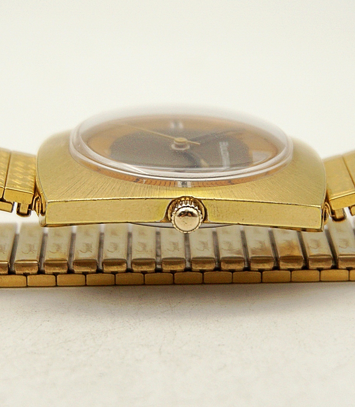 นาฬิกาเก่า BULOVA ไขลาน