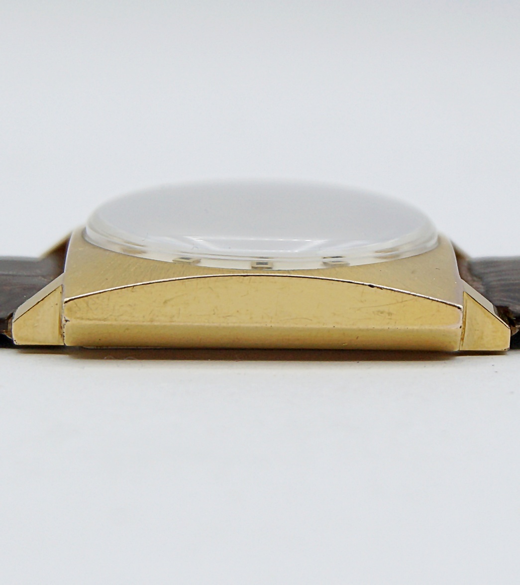 นาฬิกาเก่า BENRUS ไขลาน