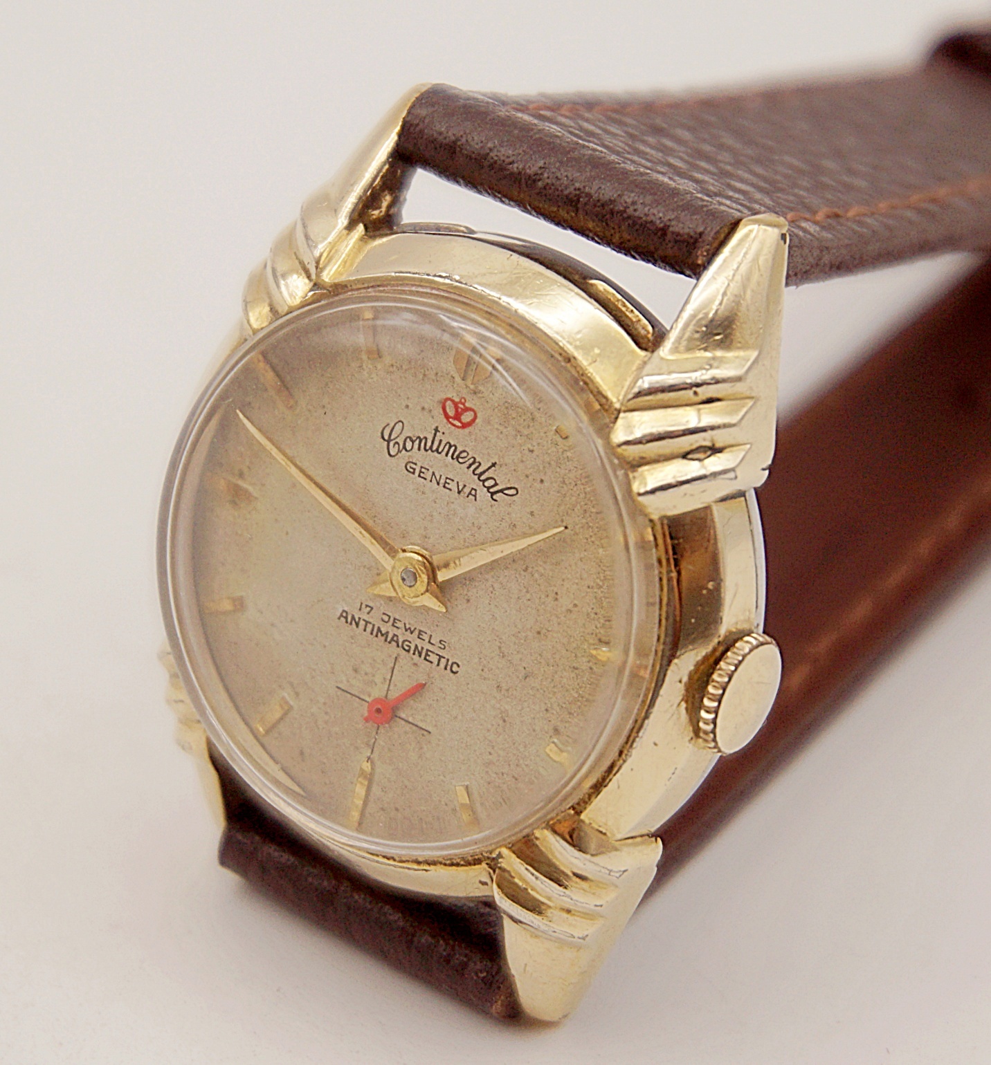 นาฬิกาเก่า CONTINENTAL ไขลานสองเข็มครึ่ง