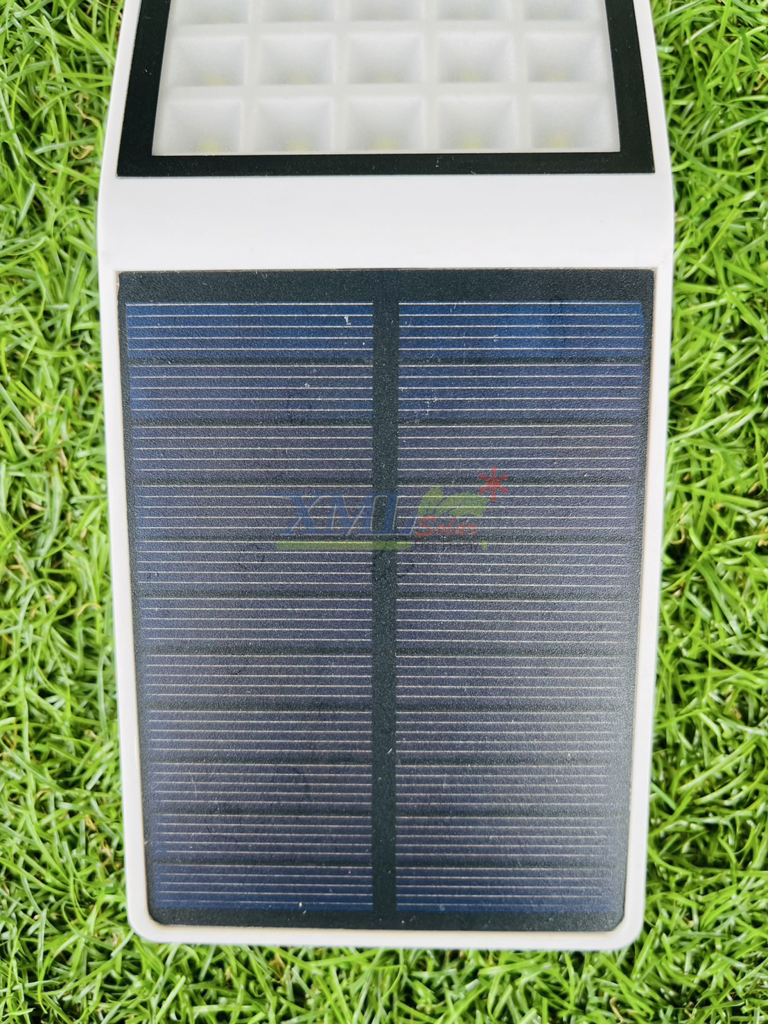 โคมไฟโซล่าเซลล์ ติดผนัง 15 SMD LED (ตัวแบน ขาว) (เเสง : ขาว) (1 แถม 1)